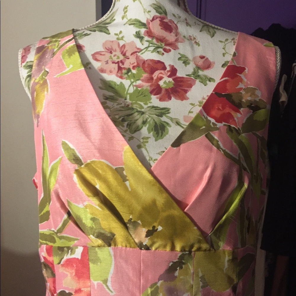 Vintage floral Dress, perfect for Day wear - Picture 3 of 4